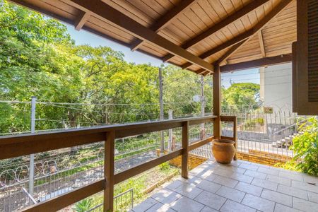 Casa à venda com 380m², 3 quartos e 2 vagasVaranda