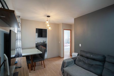 Sala  de apartamento à venda com 2 quartos, 44m² em Chácaras Cotia, Contagem