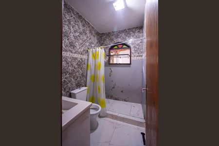 Casa de condomínio para alugar com 177m², 2 quartos e 2 vagas Casa de condomínio para alugar com 177m², 2 quartos e 2 vagasBanheiro
