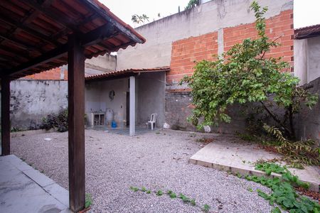 Casa de condomínio para alugar com 177m², 2 quartos e 2 vagas Casa de condomínio para alugar com 177m², 2 quartos e 2 vagasQuintal