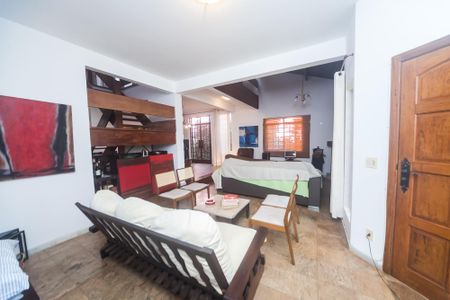 Casa de condomínio à venda com 351m², 5 quartos e 5 vagassala