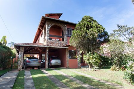 Fachada de casa de condomínio à venda com 4 quartos, 351m² em Condomínio Retiro das Pedras, Brumadinho