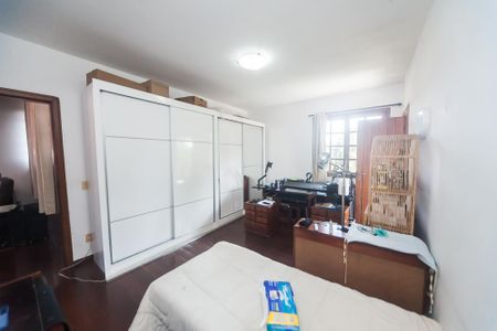 Casa de condomínio à venda com 351m², 5 quartos e 5 vagassuite 