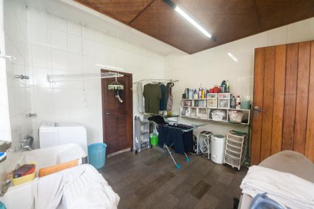 Casa de condomínio à venda com 351m², 5 quartos e 5 vagasÁrea de Serviço