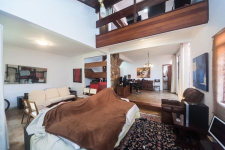 Casa de condomínio à venda com 351m², 5 quartos e 5 vagassala