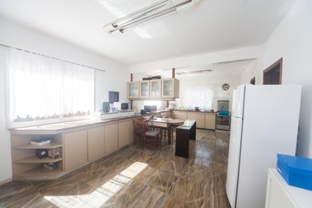 Casa de condomínio à venda com 351m², 5 quartos e 5 vagasCozinha