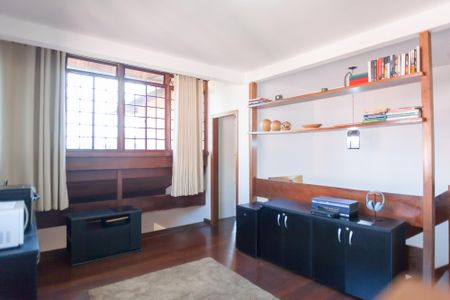 Sala 2  de casa de condomínio à venda com 4 quartos, 351m² em Condomínio Retiro das Pedras, Brumadinho