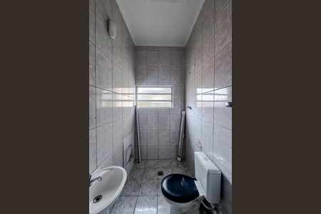 Casa para alugar com 250m², 3 quartos e 4 vagas Casa para alugar com 250m², 3 quartos e 4 vagasBanheiro