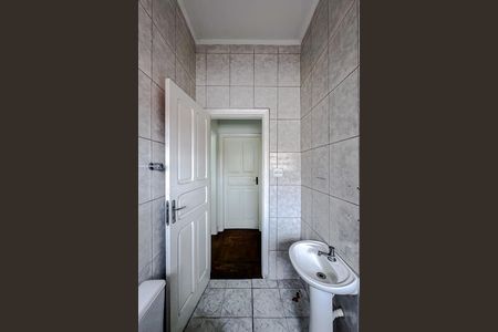 Casa para alugar com 250m², 3 quartos e 4 vagas Casa para alugar com 250m², 3 quartos e 4 vagasBanheiro