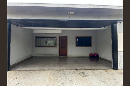 Casa para alugar com 80m², 1 quarto e 2 vagas Casa para alugar com 80m², 1 quarto e 2 vagasGaragem