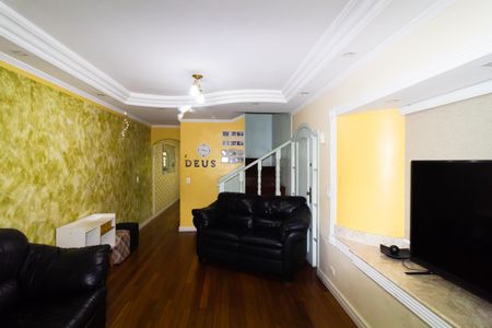 Casa para alugar com 250m², 3 quartos e 6 vagas Casa para alugar com 250m², 3 quartos e 6 vagasSala