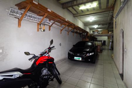 Casa para alugar com 250m², 3 quartos e 6 vagas Casa para alugar com 250m², 3 quartos e 6 vagasGaragem