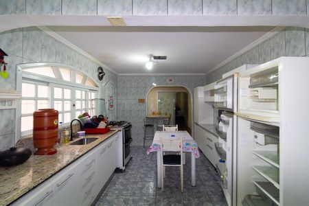 Casa para alugar com 250m², 3 quartos e 6 vagas Casa para alugar com 250m², 3 quartos e 6 vagasCozinha