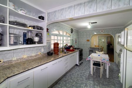 Casa para alugar com 250m², 3 quartos e 6 vagas Casa para alugar com 250m², 3 quartos e 6 vagasCozinha