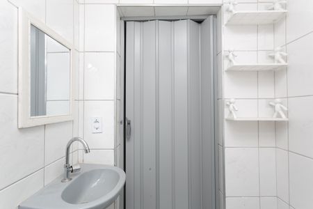 Casa para alugar com 60m², 1 quarto e 1 vaga Casa para alugar com 60m², 1 quarto e 1 vagaBanheiro