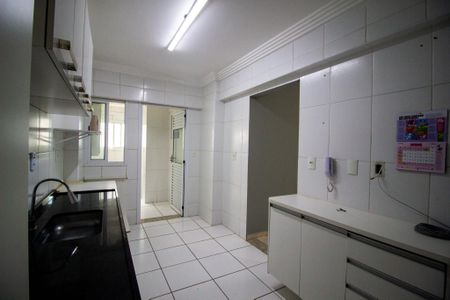 Apartamento para alugar com 155m², 3 quartos e 2 vagas Apartamento para alugar com 155m², 3 quartos e 2 vagasCozinha