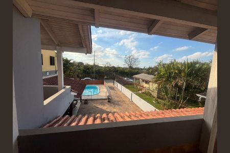 Casa à venda com 250m², 3 quartos e 5 vagas