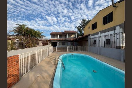 Casa à venda com 250m², 3 quartos e 5 vagas