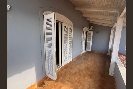 Casa à venda com 250m², 3 quartos e 5 vagas