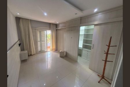 Casa à venda com 250m², 3 quartos e 5 vagas Casa à venda com 250m², 3 quartos e 5 vagasQuarto 2