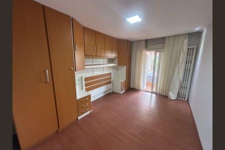 Casa à venda com 250m², 3 quartos e 5 vagas Casa à venda com 250m², 3 quartos e 5 vagasQuarto 1