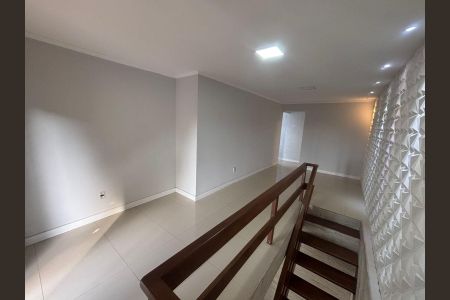 Casa à venda com 250m², 3 quartos e 5 vagas