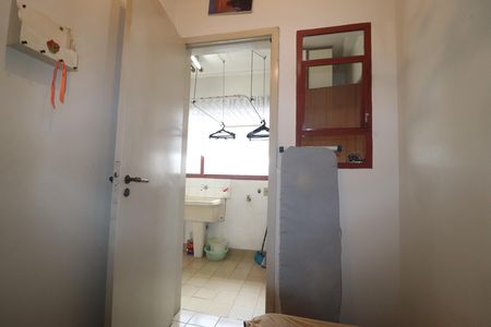 Apartamento para alugar com 154m², 3 quartos e 2 vagasQuarto de Serviço