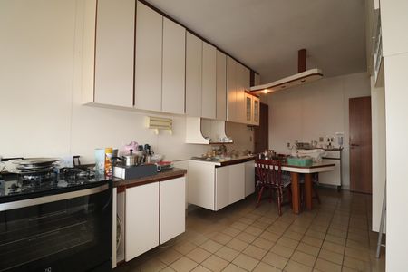Apartamento para alugar com 154m², 3 quartos e 2 vagasCozinha
