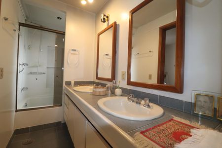 Apartamento para alugar com 154m², 3 quartos e 2 vagasBanheiro Quarto 1 suíte