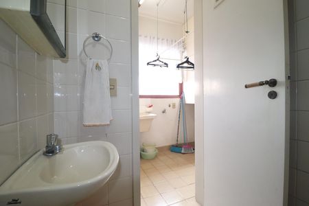 Apartamento para alugar com 154m², 3 quartos e 2 vagasBanheiro de Serviço