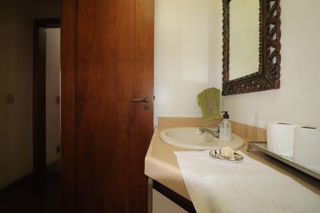 Apartamento para alugar com 154m², 3 quartos e 2 vagasLavabo