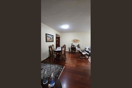 Apartamento à venda com 118m², 3 quartos e 1 vaga Apartamento à venda com 118m², 3 quartos e 1 vagaSala de Jantar