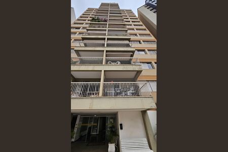 Apartamento à venda com 118m², 3 quartos e 1 vaga Apartamento à venda com 118m², 3 quartos e 1 vagaFachada