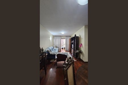 Apartamento à venda com 118m², 3 quartos e 1 vaga Apartamento à venda com 118m², 3 quartos e 1 vagaSala