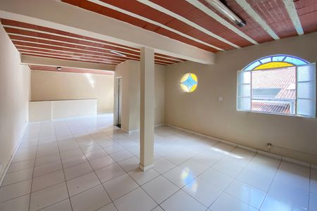 Casa à venda com 420m², 4 quartos e 1 vaga Casa à venda com 420m², 4 quartos e 1 vagaEdícula