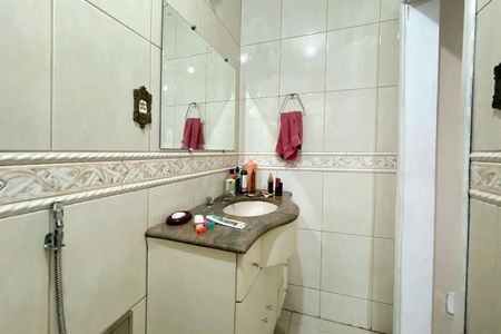 Casa à venda com 420m², 4 quartos e 1 vaga Casa à venda com 420m², 4 quartos e 1 vagaBanheiro da Suíte 1