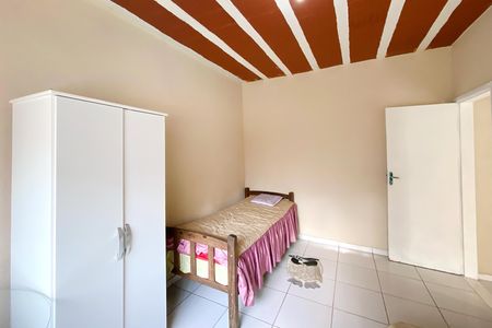 Casa à venda com 420m², 4 quartos e 1 vaga Casa à venda com 420m², 4 quartos e 1 vagaEdícula