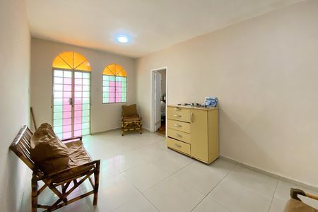 Casa à venda com 420m², 4 quartos e 1 vaga Casa à venda com 420m², 4 quartos e 1 vagaSala