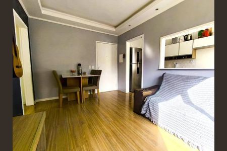 Sala de apartamento para alugar com 1 quarto, 38m² em Glória, Porto Alegre