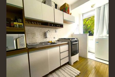 Cozinha de apartamento para alugar com 1 quarto, 38m² em Glória, Porto Alegre