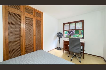 Casa para alugar com 5000m², 6 quartos e 6 vagas Casa para alugar com 5000m², 6 quartos e 6 vagasQuarto 3