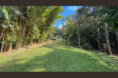Casa para alugar com 5000m², 6 quartos e 6 vagas Casa para alugar com 5000m², 6 quartos e 6 vagasÁrea comum