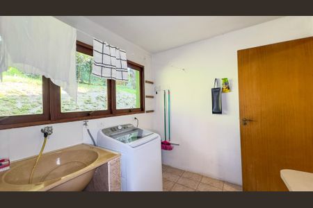 Casa para alugar com 5000m², 6 quartos e 6 vagas Casa para alugar com 5000m², 6 quartos e 6 vagasÁrea de Serviço