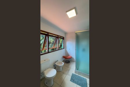 Casa para alugar com 5000m², 6 quartos e 6 vagas Casa para alugar com 5000m², 6 quartos e 6 vagasBanheiro da Suíte