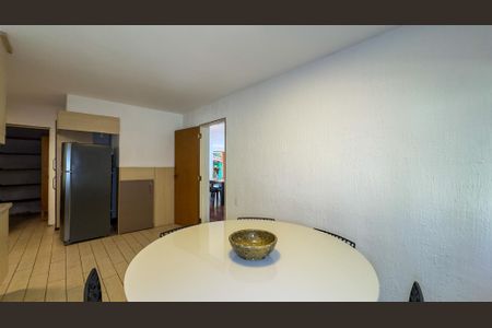 Casa para alugar com 5000m², 6 quartos e 6 vagas Casa para alugar com 5000m², 6 quartos e 6 vagasCozinha