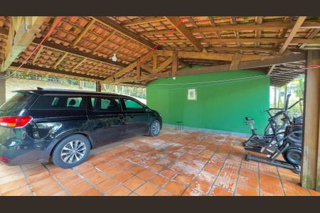 Casa para alugar com 5000m², 6 quartos e 6 vagas Casa para alugar com 5000m², 6 quartos e 6 vagasGaragem