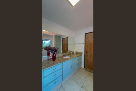Casa para alugar com 5000m², 6 quartos e 6 vagas Casa para alugar com 5000m², 6 quartos e 6 vagasBanheiro da Suíte