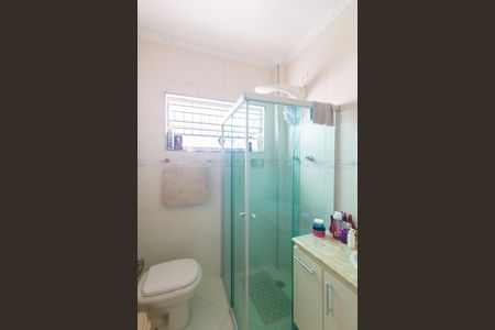 Casa à venda com 330m², 3 quartos e 3 vagas Casa à venda com 330m², 3 quartos e 3 vagasBanheiro 2