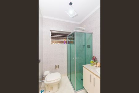 Casa à venda com 330m², 3 quartos e 3 vagas Casa à venda com 330m², 3 quartos e 3 vagasBanheiro 1