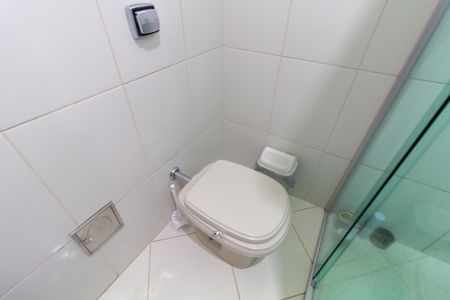Casa à venda com 330m², 3 quartos e 3 vagas Casa à venda com 330m², 3 quartos e 3 vagasBanheiro 3